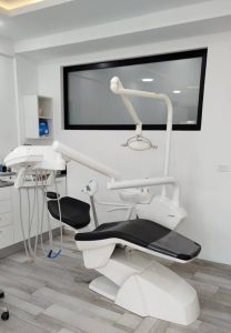 alignement invisible et orthodontie chez Dr Mehdi Hassine Ksar Hellal