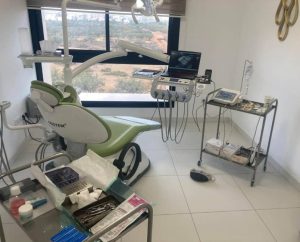 implant, blanchiment et soins dentaires à Sousse Khezama chez Dr Mokni