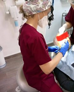 Dr Rahma Ayachi dentiste Hammam Lif / médecine chirurgie buccale.