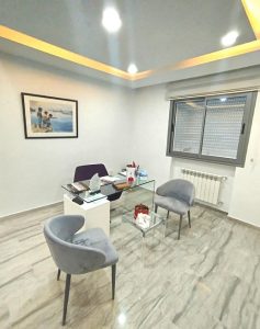 implant et prothèse dentaire / Dentiste à Hiboun