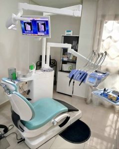 chirurgien dentiste à Msaken Dr Anissa Landolsi ép Nagara