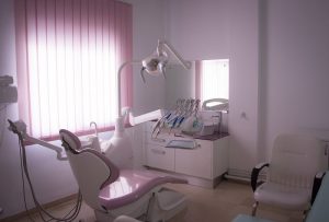 Dentisterie esthétique à Jardins d'El Menzah -Dr Zied Mnif