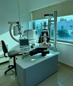 Opération des yeux au laser - Ophtalmologue Khawla Ben Mansour