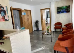 soins dentaires et implantologie à Mhadia - Dr Khameil Mgasseb