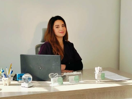 Dentiste implantologiste à Khezama / Dr Amira Mhenni