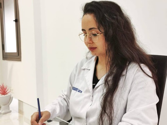 Dermatologue à Manouba Denden / Dr Sarra Harbaoui